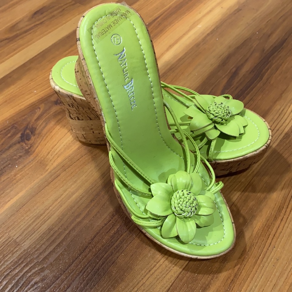 Nature Breeze-7.5 Green Wedges Brand New